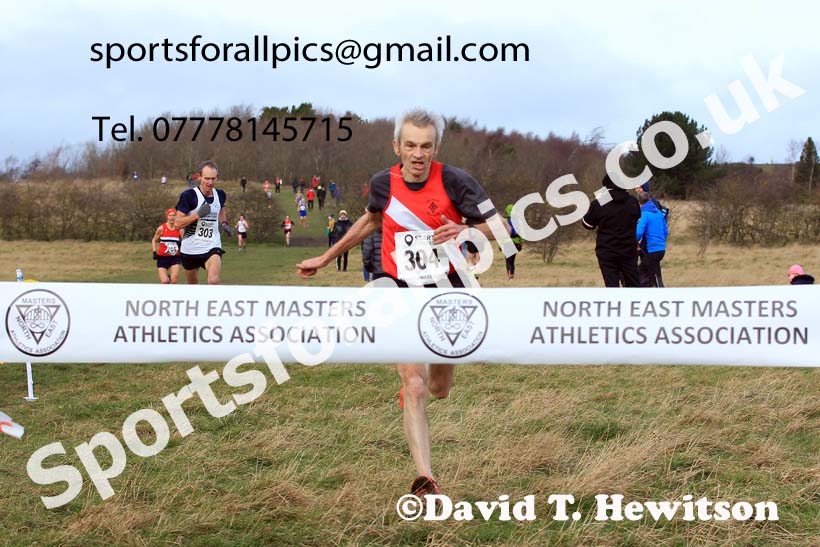 Womens and mens 35 to 65 plus, 2022 NEMAA Open Cross Country Champs., Wallsend, Tyne and Wear. Photo: David T. Hewitson/Sports for All Pics